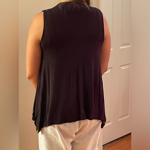 Brown medium top - Picture 2 of 5